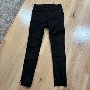 Black Skinny jeans